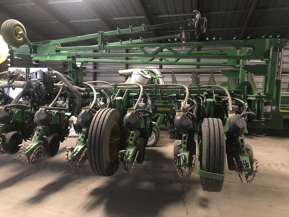 2019 John Deere 1775NT Planter