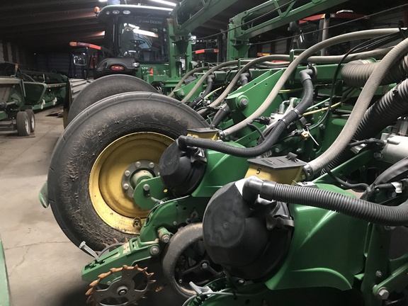 2019 John Deere 1775NT Planter