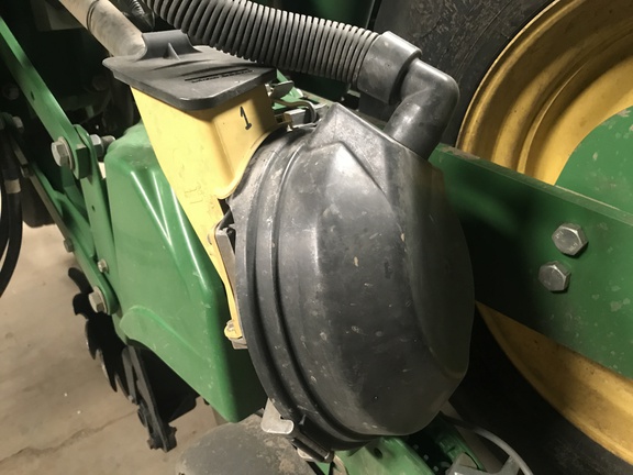 2019 John Deere 1775NT Planter