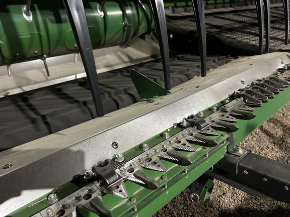 2025 John Deere HDF 50 Header Combine