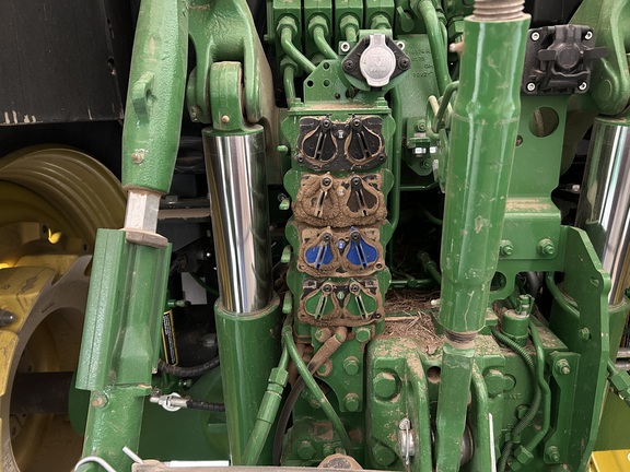 2021 John Deere 6175R Tractor