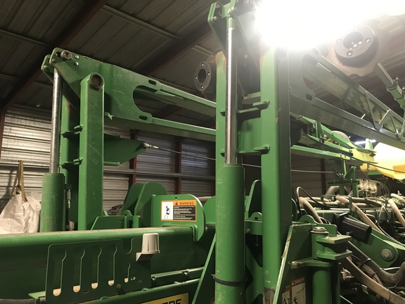 2019 John Deere 1775NT Planter