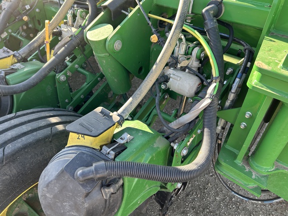 2019 John Deere 1775NT Planter