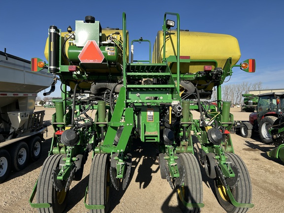 2019 John Deere 1775NT Planter