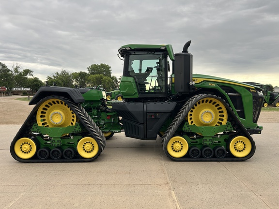 2025 John Deere 9RX 830 Tractor Rubber Track