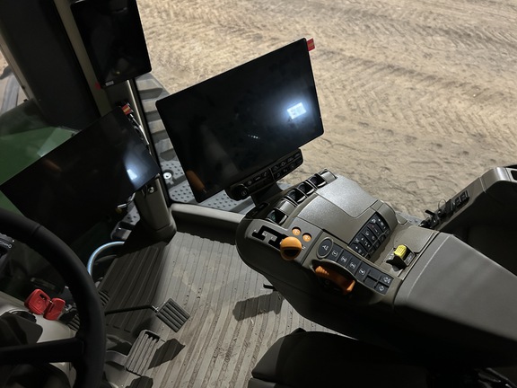 2025 John Deere 9RX 830 Tractor Rubber Track