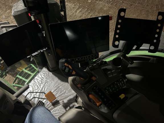 2025 John Deere 7R 350 Tractor