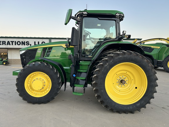 2025 John Deere 7R 350 Tractor