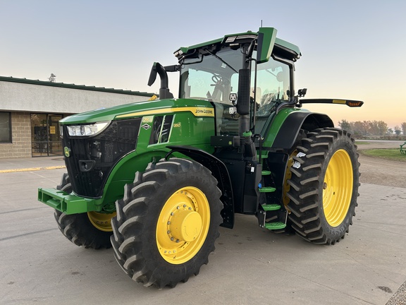 2025 John Deere 7R 350 Tractor