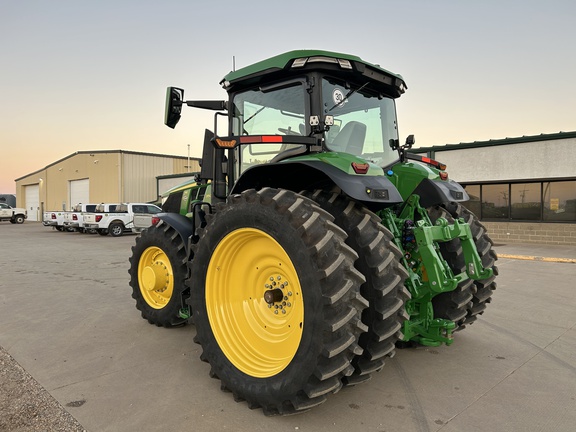 2025 John Deere 7R 350 Tractor