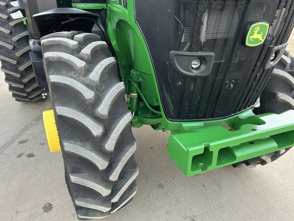 2025 John Deere 7R 350 Tractor