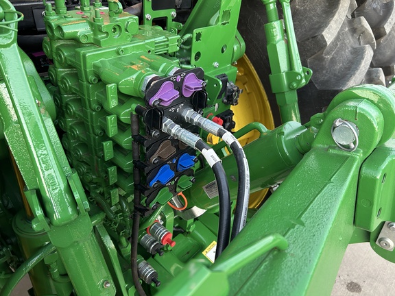 2025 John Deere 7R 350 Tractor