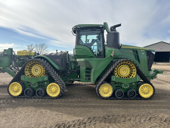 2025 John Deere 9RX 640 Tractor Rubber Track