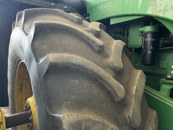 2009 John Deere 9330 Tractor 4WD