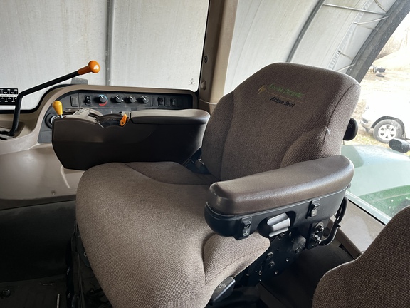 2009 John Deere 9330 Tractor 4WD