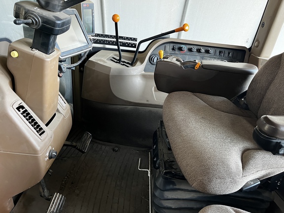 2009 John Deere 9330 Tractor 4WD