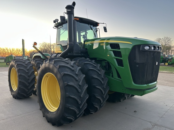 2009 John Deere 9330 Tractor 4WD