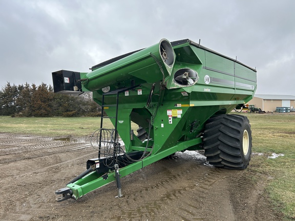 2013 J&M 1151-22 Grain Cart