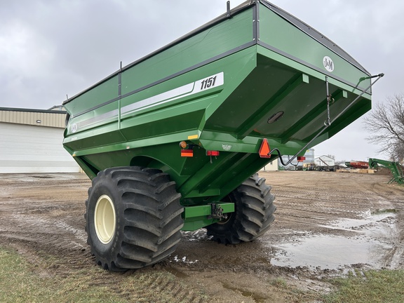 2013 J&M 1151-22 Grain Cart