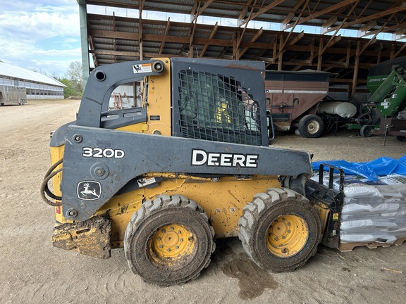 2011 John Deere 320D Skid Steer Loader