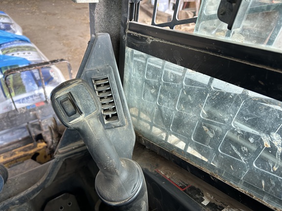 2011 John Deere 320D Skid Steer Loader