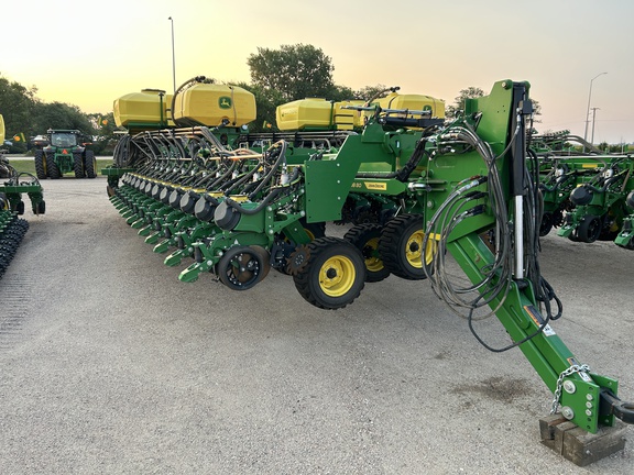2026 John Deere DB80 Planter