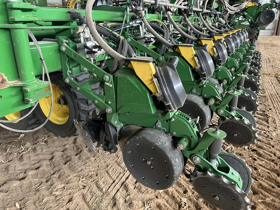 2023 John Deere DB60 Planter
