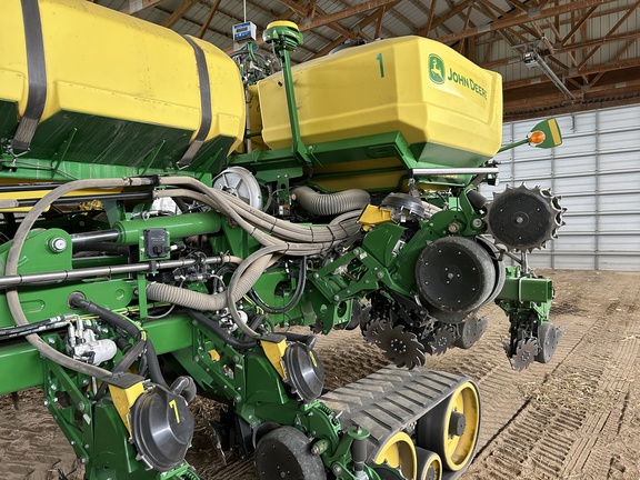 2023 John Deere DB60 Planter
