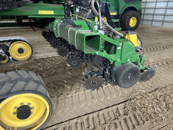 2023 John Deere DB60 Planter