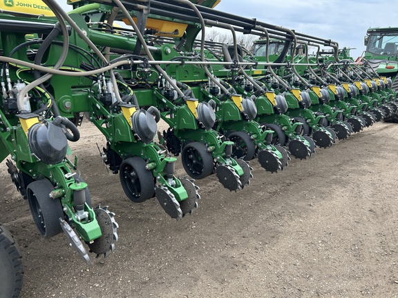 2026 John Deere DB80 Planter