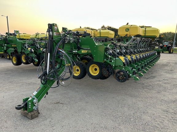 2026 John Deere DB80 Planter