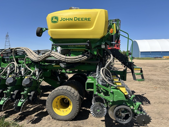 2025 John Deere DB60 Planter