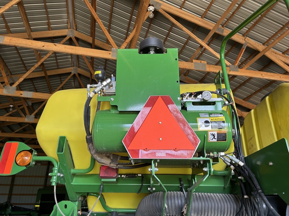 2011 John Deere 1770NT CCS Planter