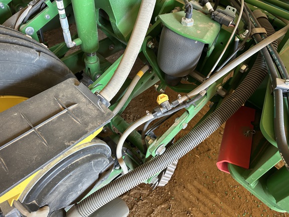 2024 John Deere 1775NT Planter
