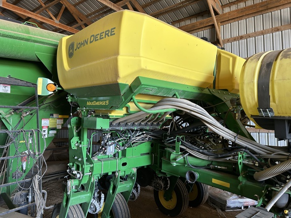 2024 John Deere 1775NT Planter