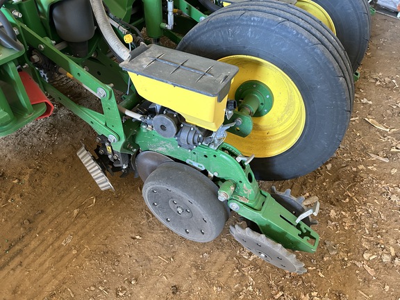 2024 John Deere 1775NT Planter