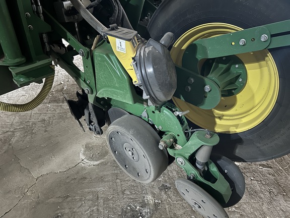 2021 John Deere 1775NT Planter