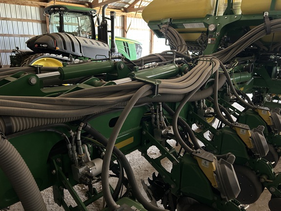 2021 John Deere 1775NT Planter