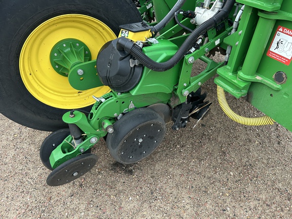 2021 John Deere 1775NT Planter