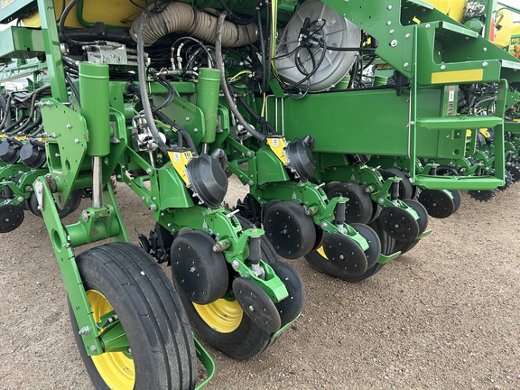 2021 John Deere 1775NT Planter