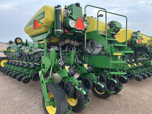 2021 John Deere 1775NT Planter