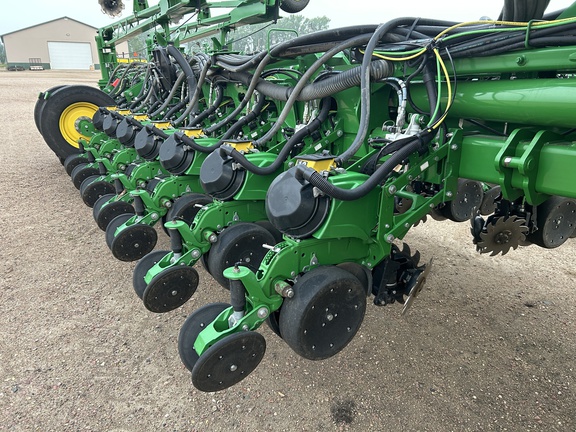 2021 John Deere 1775NT Planter