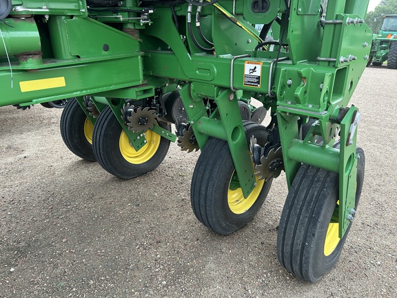 2021 John Deere 1775NT Planter