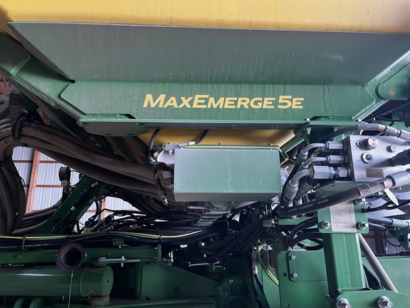 2025 John Deere 1775NT Planter
