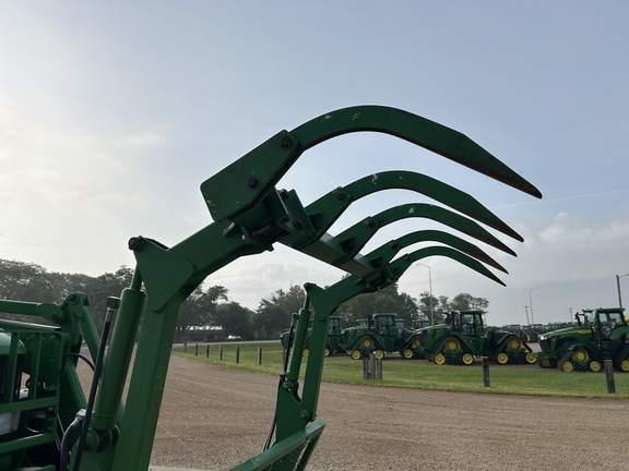 2010 John Deere 7430 Premium Tractor