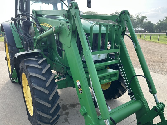 2010 John Deere 7430 Premium Tractor