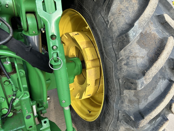2010 John Deere 7430 Premium Tractor