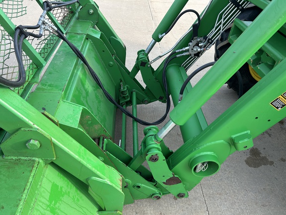 2010 John Deere 7430 Premium Tractor