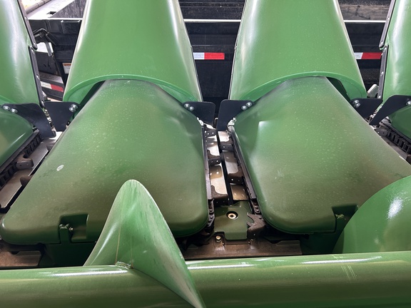 2026 John Deere CF 16 Header Corn Head