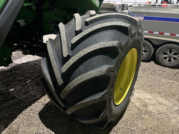 2025 John Deere X9 1100 Combine